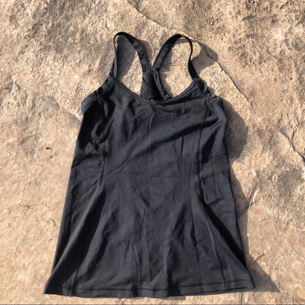 3/$20❣️LULULEMON ATHLETIC TOP